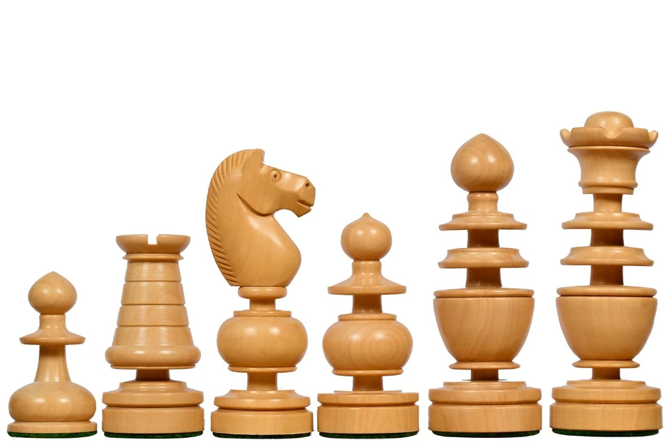 Reproduced Antique Series Regency Chess Pieces in Ebony and Box Wood - 4.3" King - Image 2 of 4