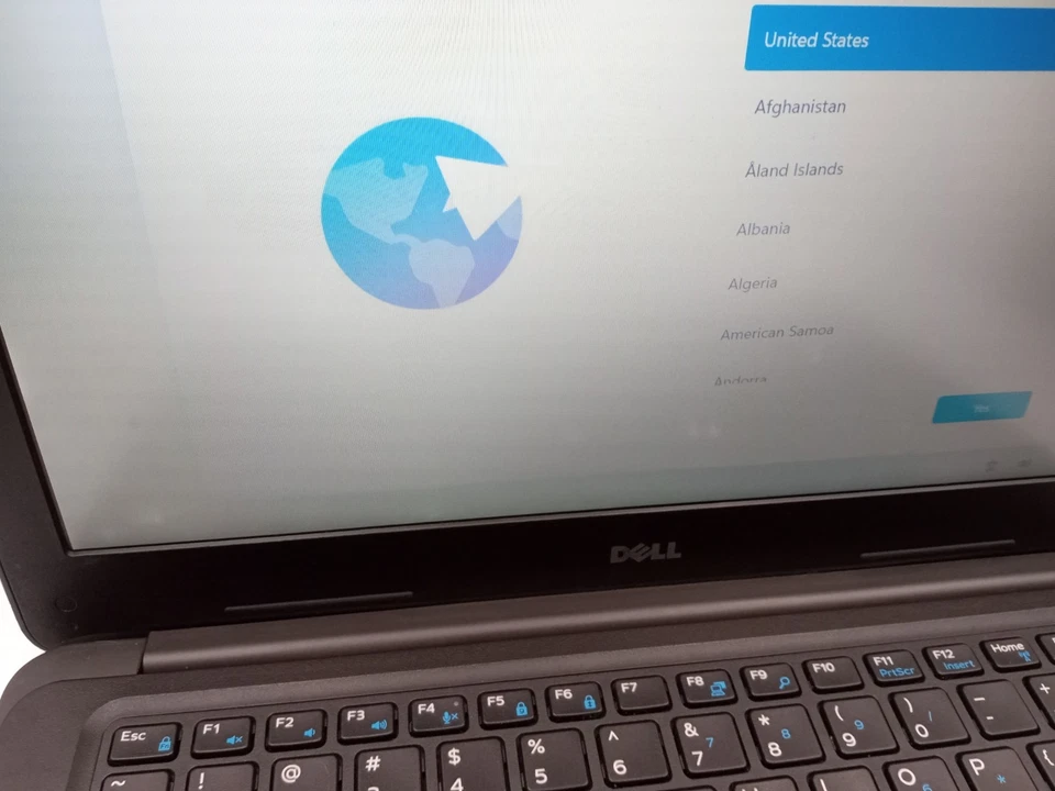 Dell Latitude 3380 13" Laptop Intel i3-6006U 8GB RAM 128GB SSD Win11 - READ -RR - Image 3 of 4