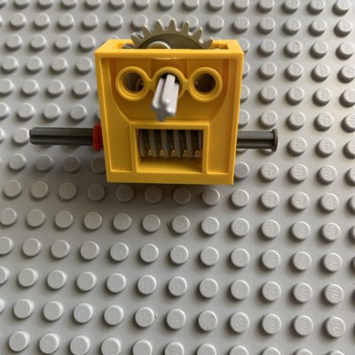 LEGO Technic GEAR BOX ASSEMBLY 2 x 4 x 3 1/3 Worm screw gear motor Yellow c