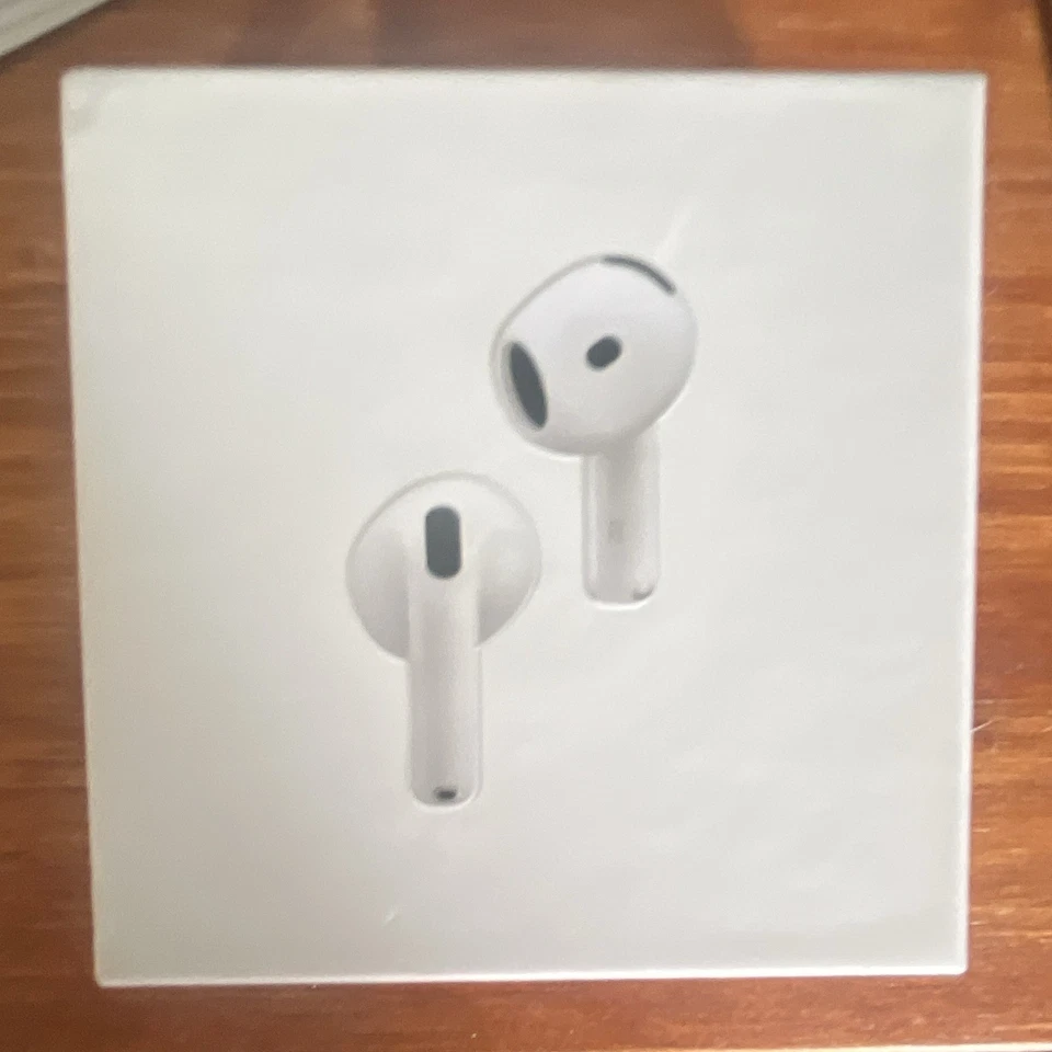Apple AirPods 4 with Active Noise Cancellation, photo 1 sur 3