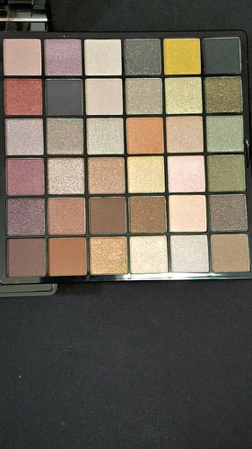 Avon True Colors MakeUp Case With Mirror Assorted Colors Holiday - Picture 4 of 12