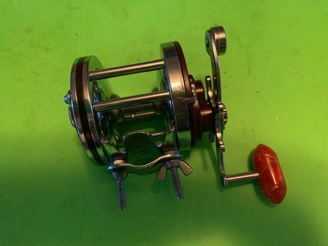 VINTAGE PENN SQUIDDER JR. NO. 146 FISHING REEL WITH ORIGINAL BOX+2