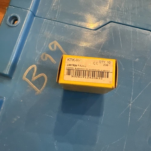 Eaton Bussmann Lot of 10 600V Fast Acting Fuse KTK-R-4 New