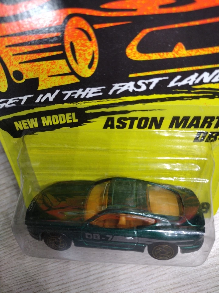 1993 MATCHBOX SUPERFAST #59 GREEN ASTON MARTIN DB-7 NEW ON CARD - Image 4 of 4