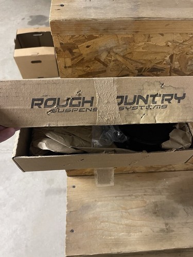 Rough Country 2 Inch Leveling Kit SKU 1323 19 - 25 Sierra Silverado ...