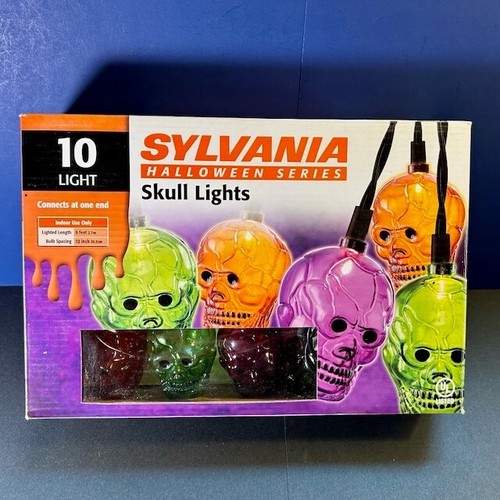 Vintage Sylvania Skull Light Set Halloween 10 Skeleton Heads 9 Feet New