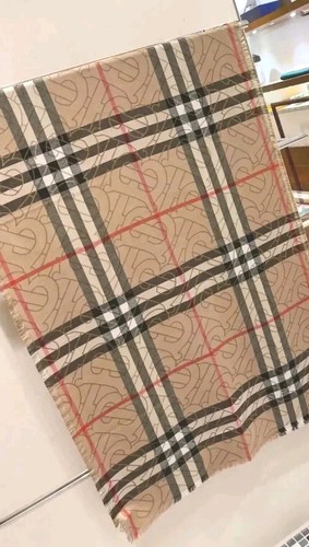 Sciarpa Donna BURBERRY original. Cashmere 100%. Beige/Oro *ULTIMI SALDI -45%* - Foto 6 di 11