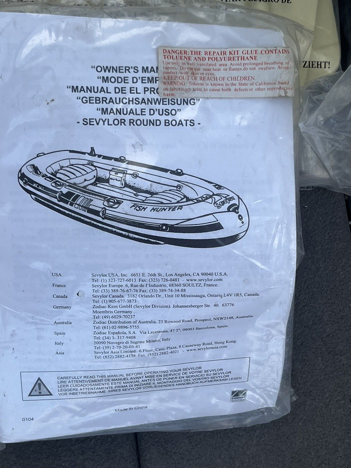 NEW SEVYLOR Fish Hunter HF250 Inflatable Round Boat with Pump and Paddles Unused