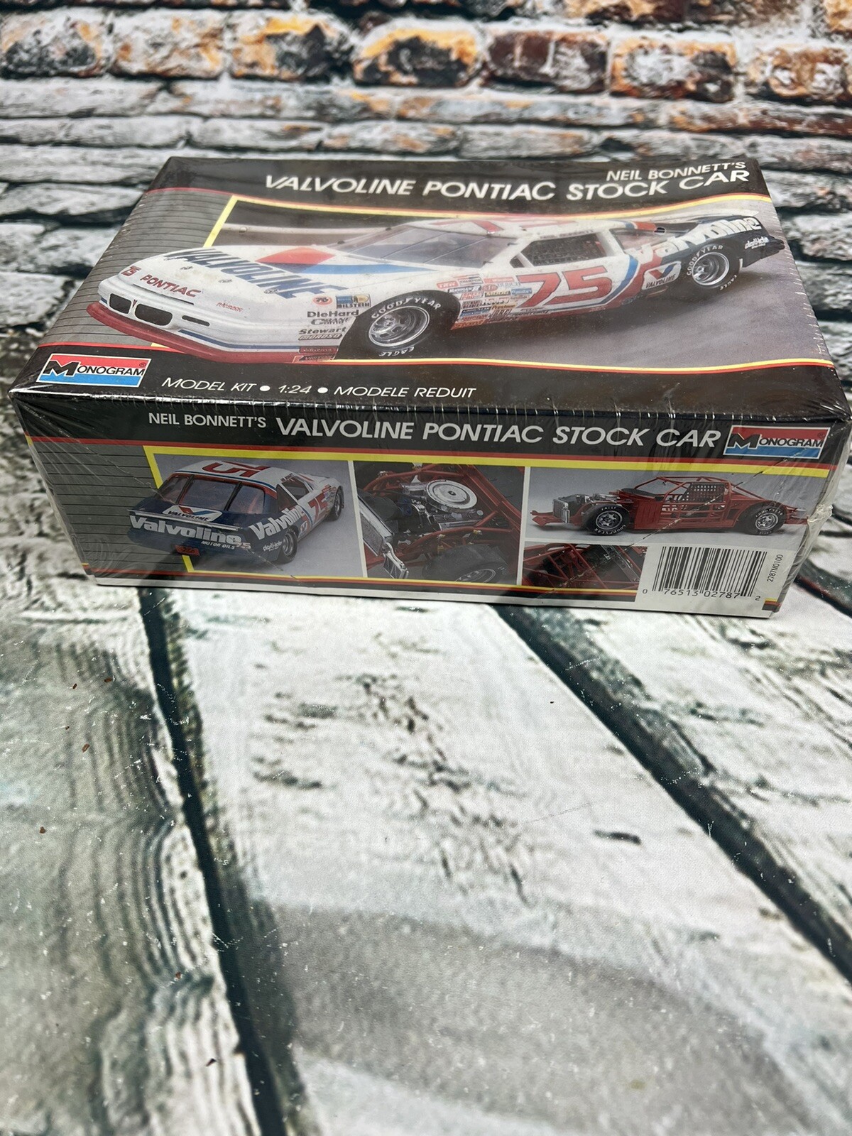 VINTAGE 1989 MONOGRAM NEIL BONNETT'S VALVOLINE PONTIAC NASCAR MODEL ...