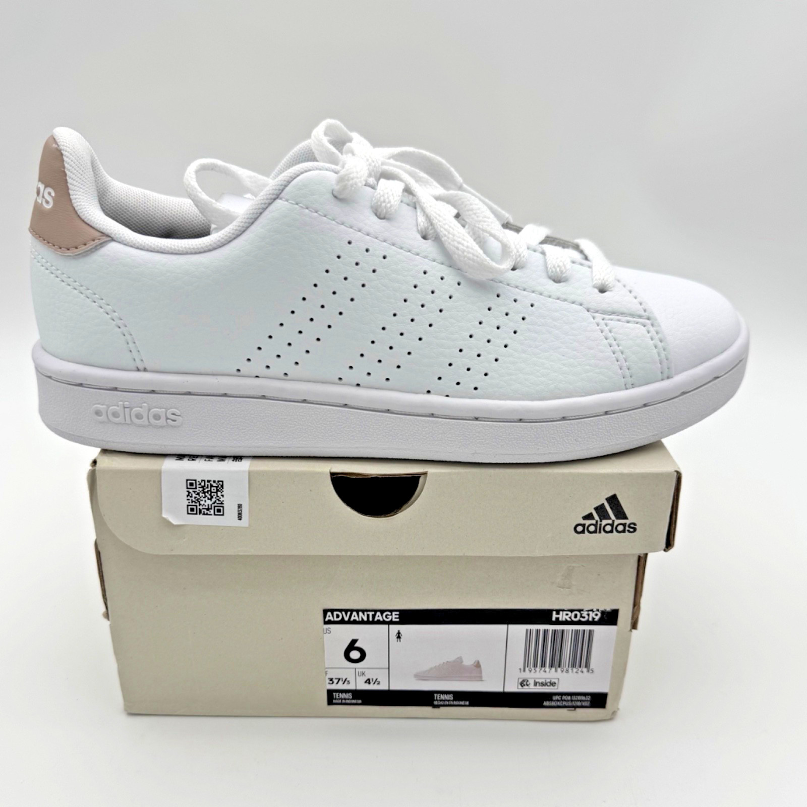 adidas Advantage HR0319 Triple White Leather Tan Brand New Women&rsquo;s Size 6 NEW