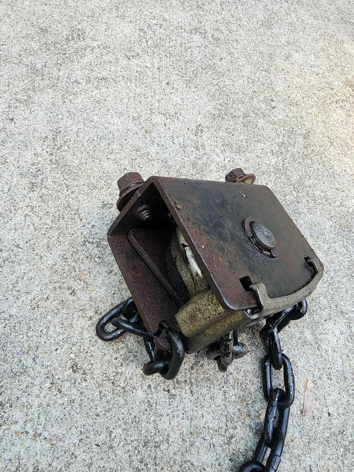 Camión Mazda B2200/B2600I 1986-1993 2/4x4 OEM montaje de neumáticos de repuesto montaje polipasto Foto 3 de 4