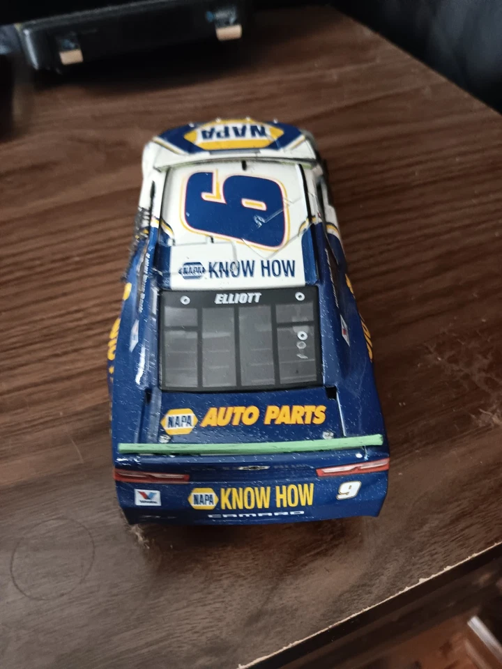 Chase Elliott 2018 Phoenix Crash Custom - Image 3 of 4