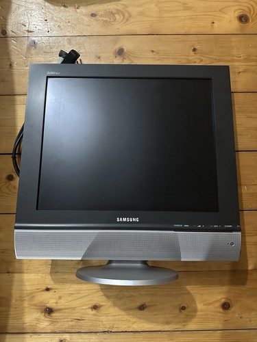 Samsung LW17M24C - 17" Categoria diagonale TV LCD 1280 x 1024 piu decoder strong