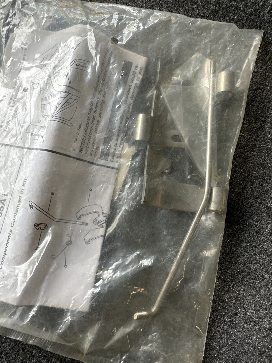 NOS OEM 821805A1 Mercury Reverse Lock Kit 25 30 35 40 45 50 55 60