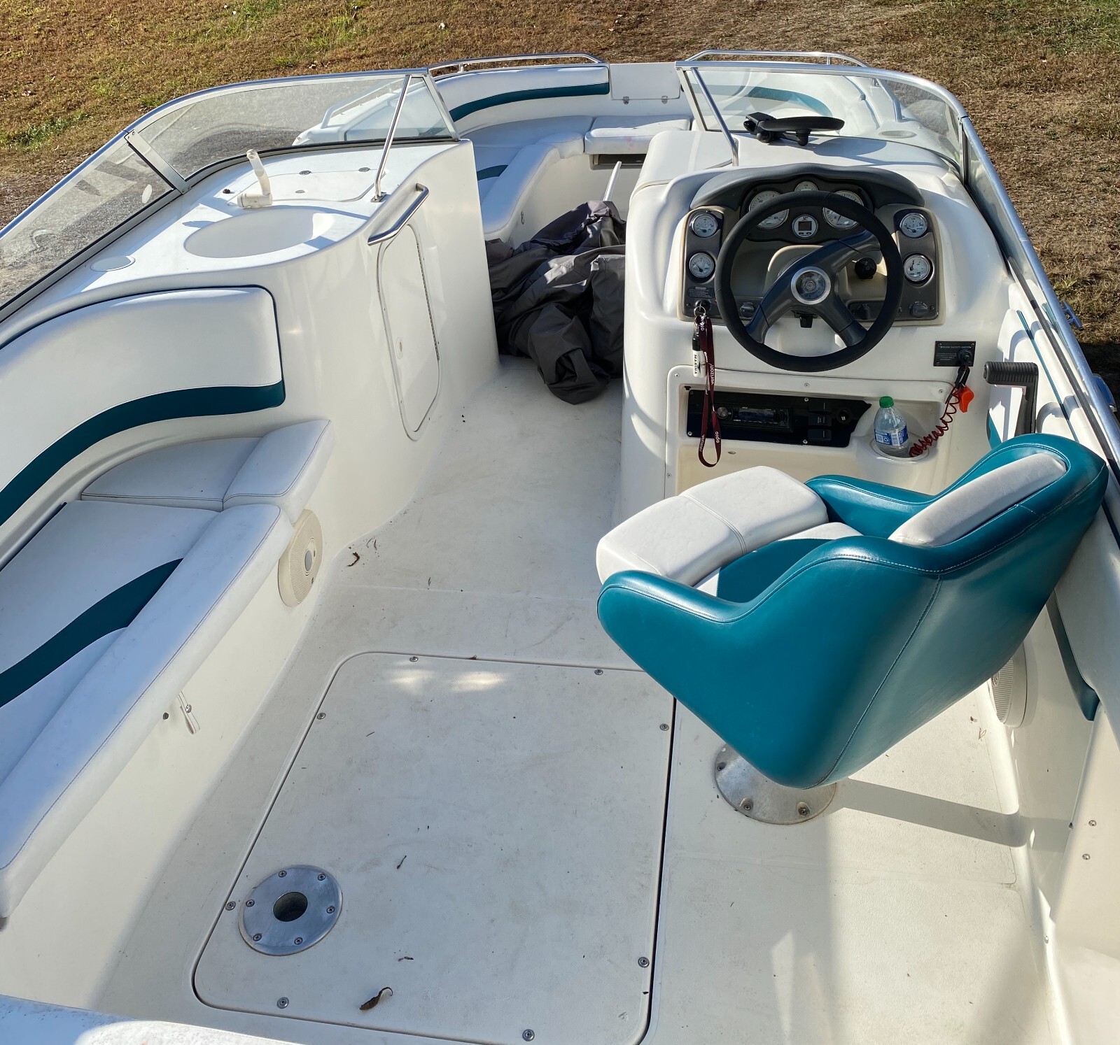 2000 Larson 233 Escape 24' Deck Boat & Trailer eBay