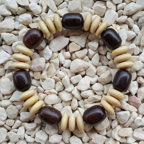 Precioso duramen de tamarindo Galih Asem y pulsera de madera de jazmín naranja Kemuning - Imagen 4 de 5