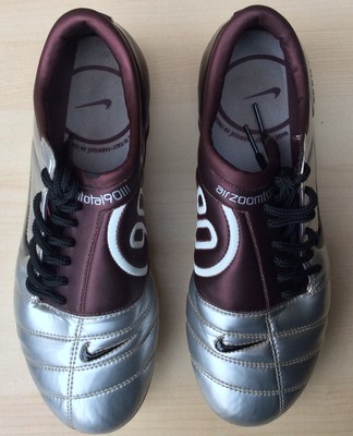 total 90 3 football boots