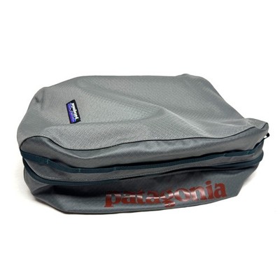 patagonia large travel bag Black Hole Wheeled Duffel 70 L Black sized travel bag that impresses with its robustness and well thought Patagonia Black Hole Cube -