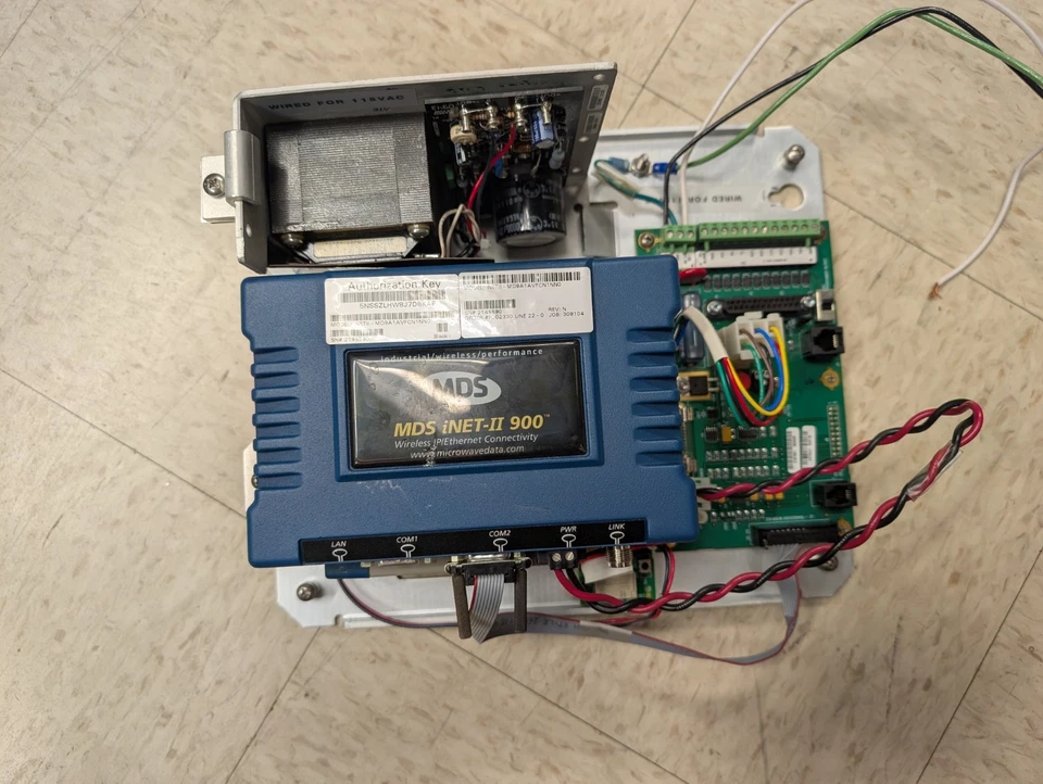  MDS iNET-II 900 HL Access Point/Remote Dual Gateway RADIO SYSTM - Image 3 of 3