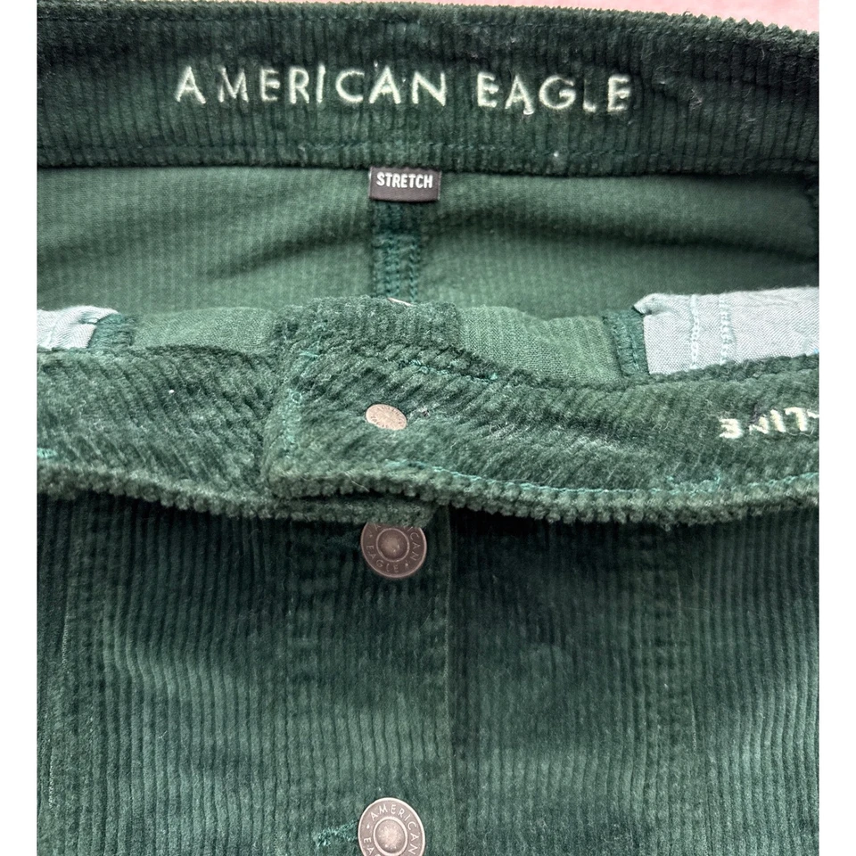 American Eagle Corduroy Mini Skirt Women's Size 6 Dark Green Pockets - Image 2 of 4