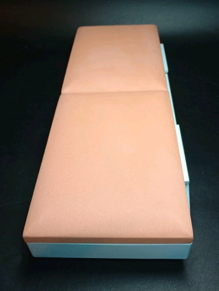 Raro Joyero Farrington Mid Century Azul Rosa Satén y Terciopelo Circo De Colección Leer Foto 4 de 4