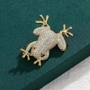 Authentic 2.30Ct Round Cut Real Moissanite Frog Charm Brooch Pin 14K Yellow Gold Plated