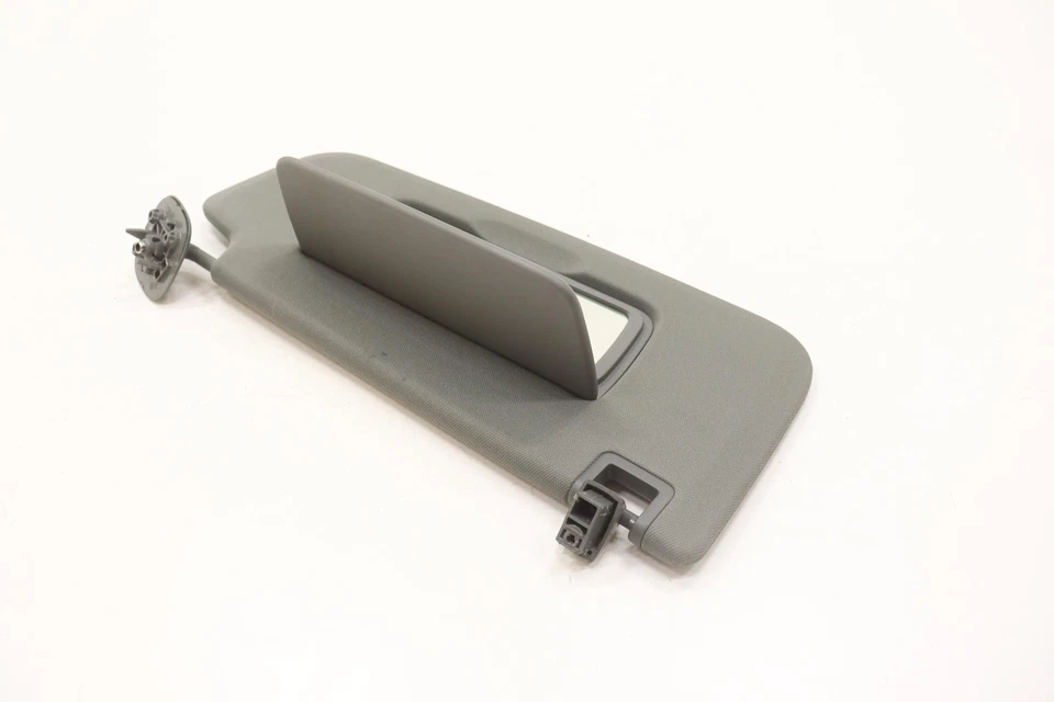 Parasol delantero derecho GMC SIERRA 1500 2020-2025 OEM 13591872 TRIM_H0U Foto 4 de 4