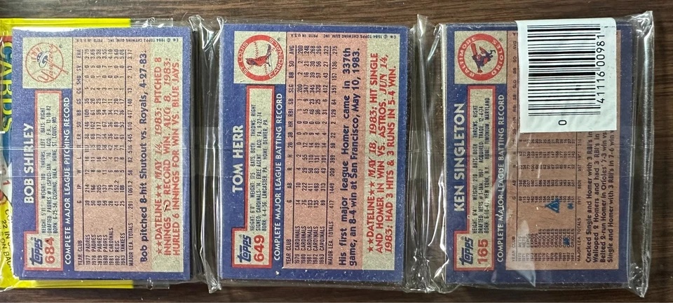 Topps Rack Pack 1984 Johnny Bench, Mike Krukow, Tom Herr, Ken Singleton Showing Foto 2 de 4