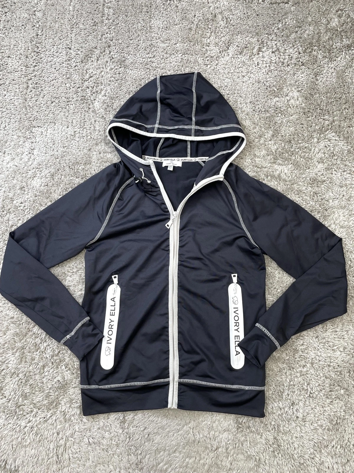 Ivory Ella Jacket Womens Medium Black Hoodie Full Zip UPF 50 Elephant Graphic
Opens in a new window 