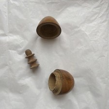Ancienne boite à couture bois d'arbre enrouleur de fil d'oeuf étui souvenir Jérusalem