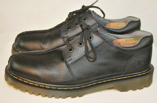 Eyelet Shoes Air Cushioned Soles 