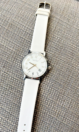 Beautiful Caravelle New York Watch - Large, White Dial, Genuine Leather Band - Picture 6 of 14
