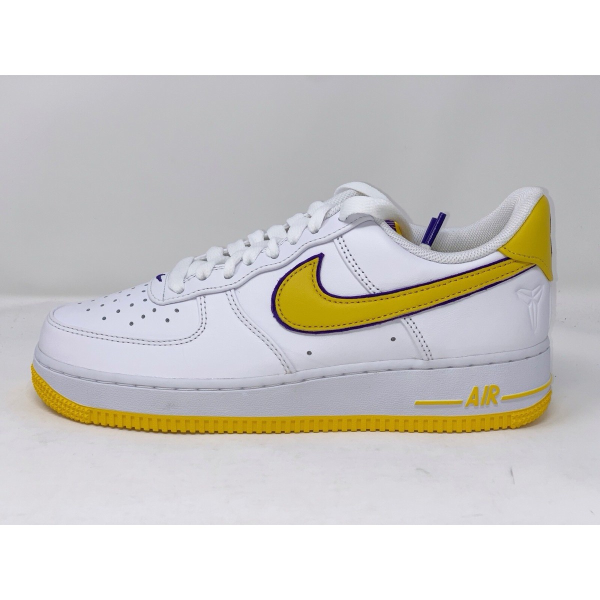 Nike Air Force 1 x Kobe Bryant Lakers White Sneakers, Size 8
