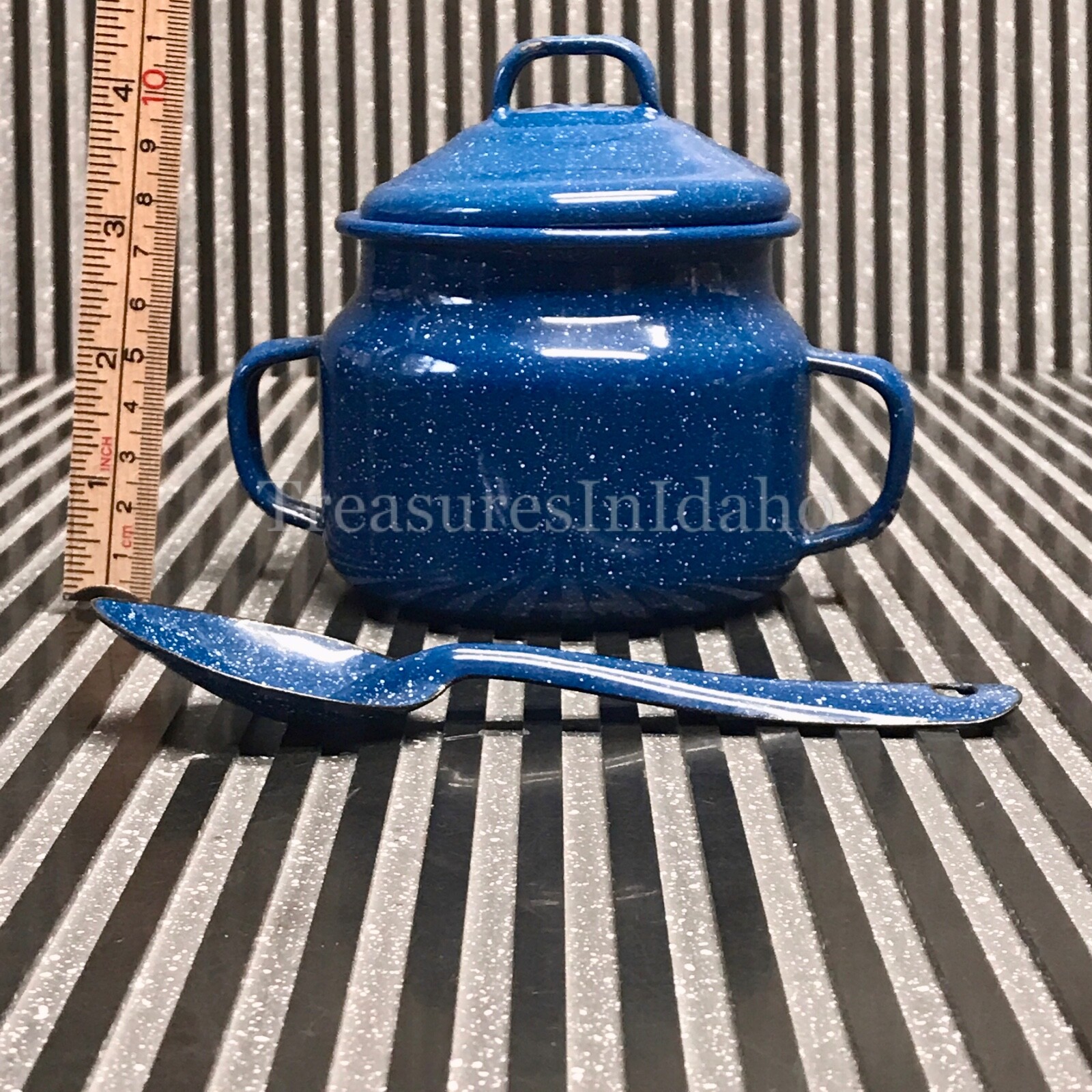 Picture 3 of 12