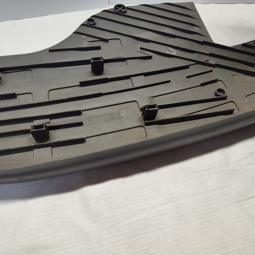 00-06 GMC Yukon Rear Bumper Left Driver Side Step Pad Cover OEM 15756336 - Picture 14 of 15