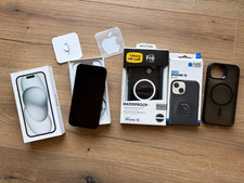 Apple iPhone 15 - 128GB - Schwarz (Ohne Simlock) mit OVP und Zubehörpaket