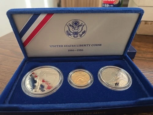 GOLD COIN United States Liberty Coins 1886 - 1986  Three-Coin Proof Set w/Case