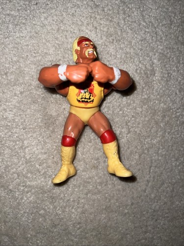 WWF Vintage Hulk Hogan 1991 Hasbro Series 2 Bear H...