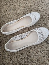David's Bridal Ivory Wedding Ballet Flat Size 8.5