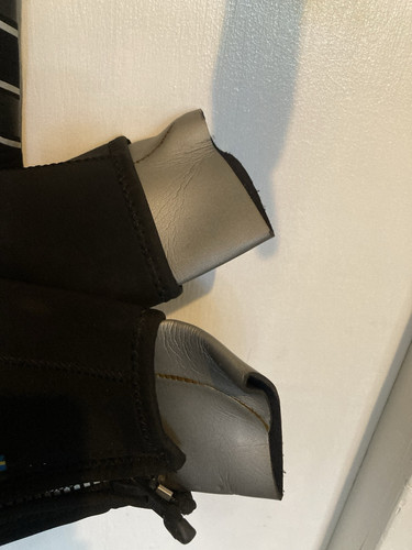 Waterproof W1 womens Medium/Large wetsuit 5mm Front Zip Zippered Wrist & Ankles - Picture 10 of 20