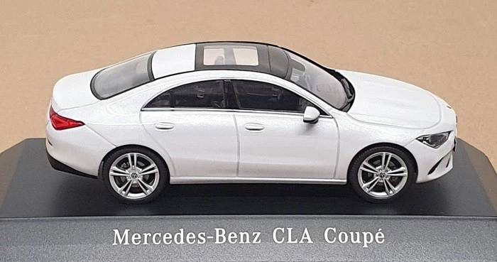 Spark 1/43 Scale B6 696 0470 - Mercedes Benz CLA Coupe - Digital White - Image 3 of 4