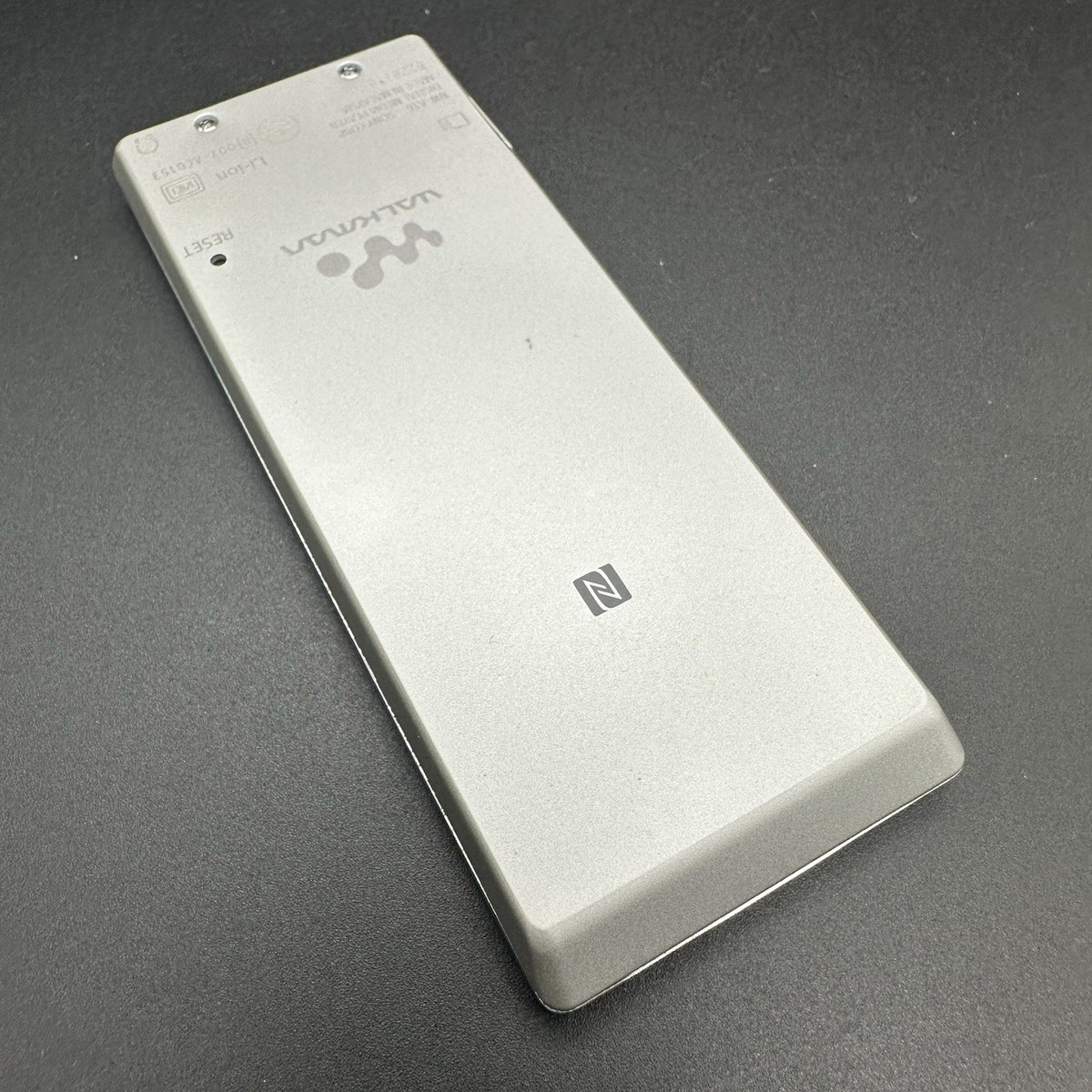 SONY NW-A16 WALKMAN DIGITAL MUSIC PLAYER Silver 32GB Hi-Res Tested