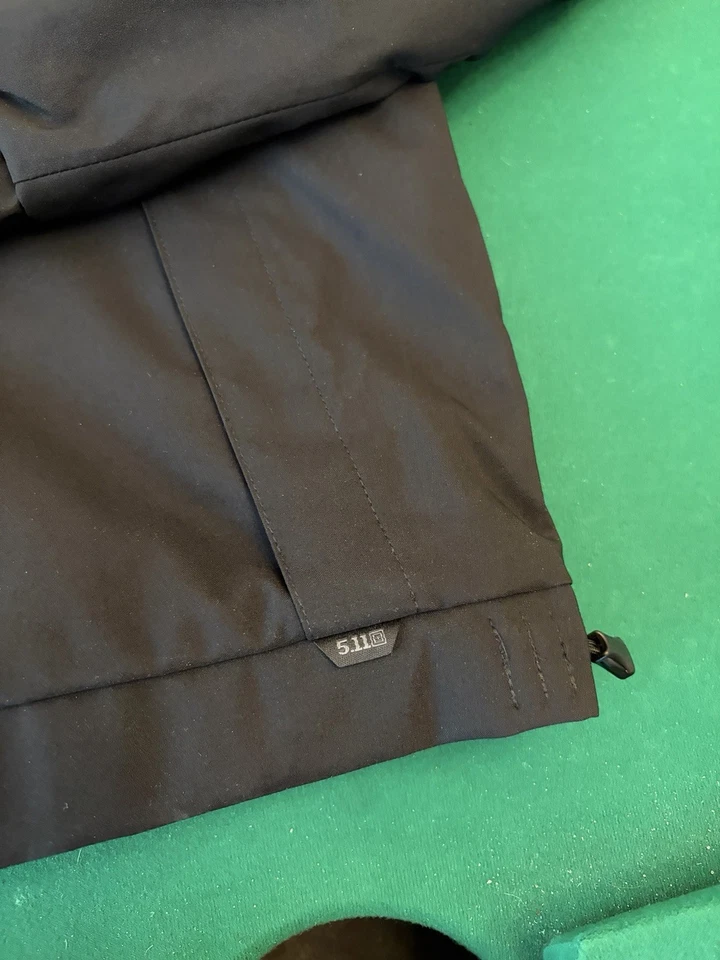 5.11 Tactical 5-in-1 Jacket 2.0 Men Large Waterproof Shell/BBP-Resistant 48360 - Image 2 of 4