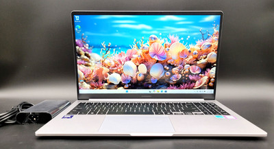 Samsung Galaxy Book5 15.6'' Laptop Ultra 7 255U (2nd Gen) 16GB RAM 512GB SSD