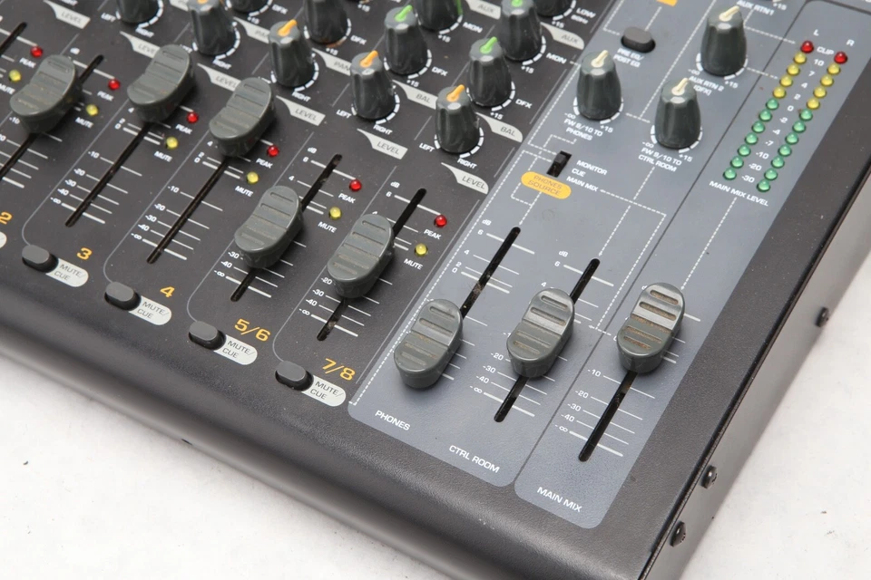 M-Audio NRV 10 Digital/Analog Interface 10x10 24 Bit Mixer PARTS REPAIR H31 - Image 3 of 4