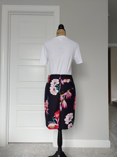 ✨ NEW Ann Taylor Factory black floral pencil skirt size 2 - Picture 5 of 16