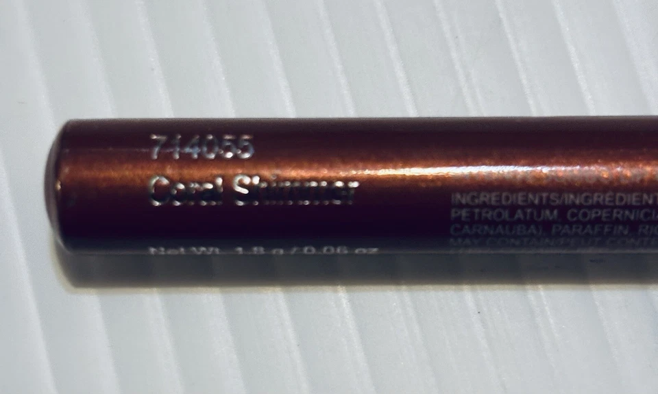 Beautique Intense Lip Crayon CORAL SHIMMER 714055 - Image 3 of 4