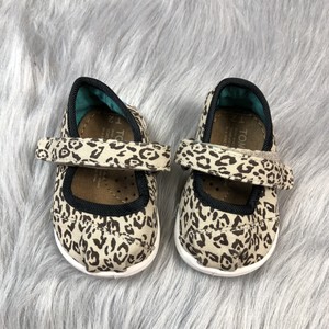 baby cheetah toms