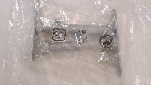 NUEVO IKEA SIGNUM Bandeja de gestión de cables de montaje debajo del escritorio Alambre de acero plateado 27 1/2" - Imagen 7 de 7