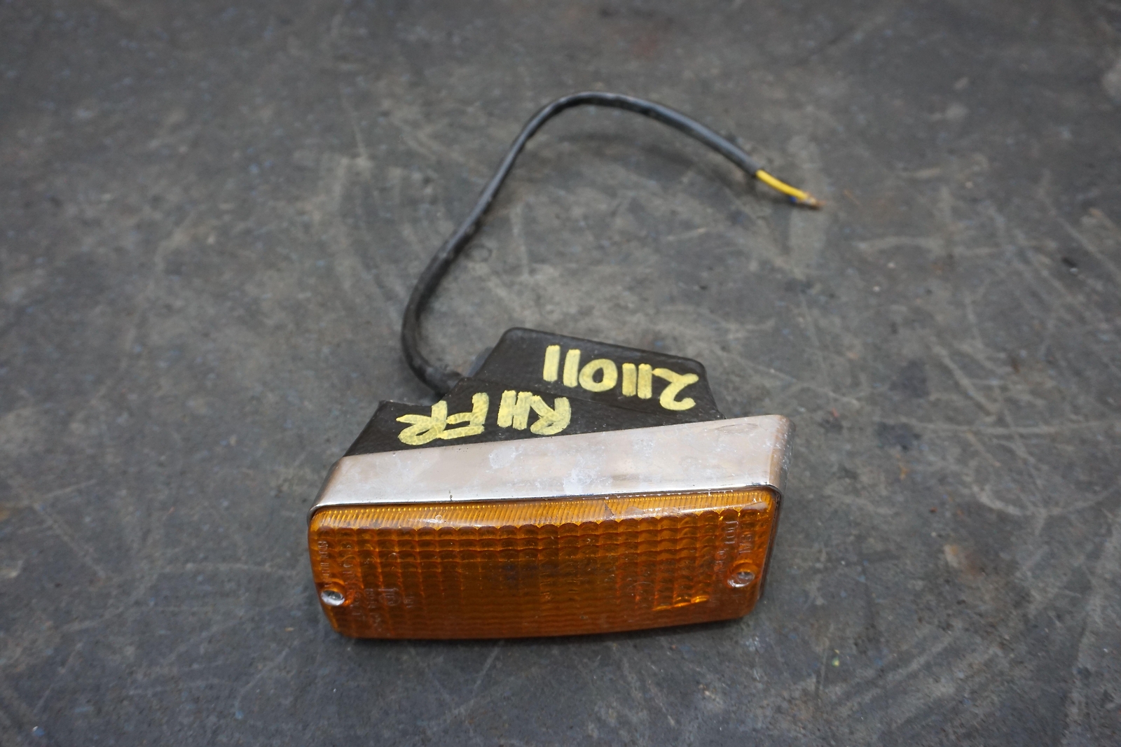 Front Right Turn Signal Light Lamp Carello 16.632.717 OEM Maserati Merak 1975